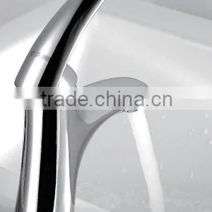 Brass Single Lever Water Tap With Water Saving Aerator 63 1101 thumbnail-2