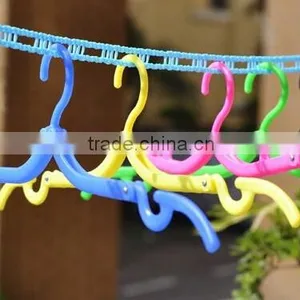 New Non Slip Hanger Portable Travel Plastic Shirt Clothing Holder Folding thumbnail-3