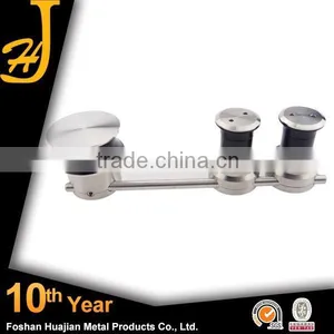 Hot Sale Smooth Gliding Sliding Hanger Glass Door Roller thumbnail-2