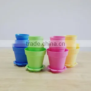 Plastic Flower Pot Garden Planter thumbnail-1