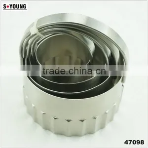 47098 4 Pcs Round Shape Stainless Steel Cookie Cutter Set thumbnail-1