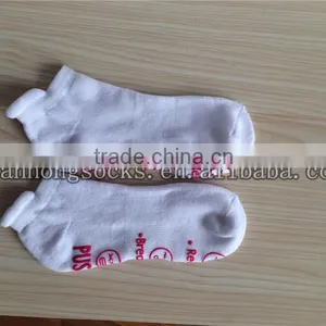Custom Made Yoga Socks Non-slip Gym Sock thumbnail-4