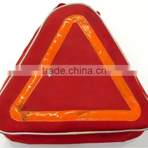 Red Triangular A137 Emergency Window Breaking Tool thumbnail-3