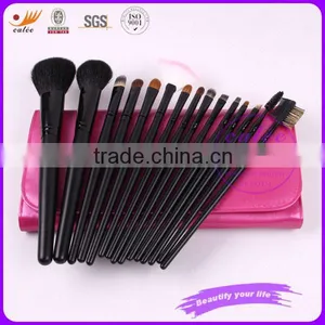 Goat Hair Cosmetic Brush Set thumbnail-1
