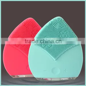 Newest Portable Home Use Skin Rejuvenation Facial Cleansing Brush Wholesale thumbnail-3