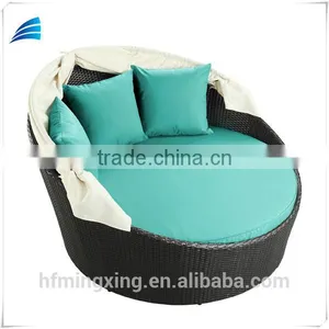 Outdoor Rattan Round Daybed for Relaxation thumbnail-4