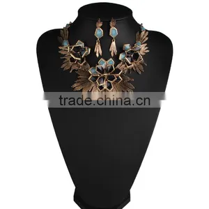Luxury Brass Plated Alloy Choker Necklace &earrings for Women thumbnail-3