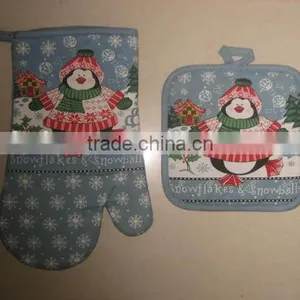 2pcs Kitchen Set Christmas Design in Cotton Oven Mitt and Pot Holder thumbnail-2