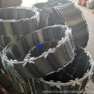 Galvanized Razor Wire CBT-60 Diameter 450mm for Perimeter Security Fencing Wire thumbnail-3