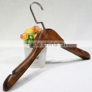 Durable Antique Jacket Wooden Suit Hanger With Square Bar thumbnail-2