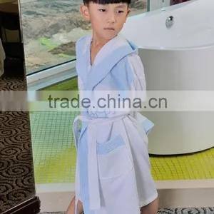 Fashion Blue Patterned Cotton Waffle Boys Bathrobe With Embroidery thumbnail-1