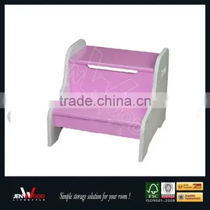 Chair thumbnail-1