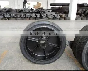 Gold Supplier Forklift Non Pneumatic Tire/solid Tyres 3.00-9.75 thumbnail-1