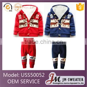 Latest Red Overcoat Giraffe Pattern Children Hooded Christmas Sweater Coat thumbnail-1