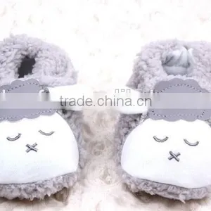 Lovely Cartoon Animal Coral Fleece Baby Girl Walking Shoes thumbnail-6