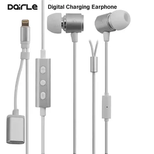 HiFi MFi Certified Super Bass Stereo Headphone With Charging and Listening Simultaneously for IPhone 8 thumbnail-3