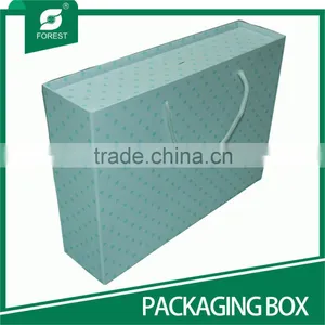 LUXURY CUSTOM PAPER PACKAGING BAG FOR SHOES WITH LOGOS thumbnail-1