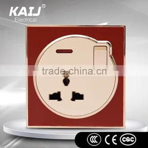 2016 New Design Wall Mounted Luxury Light 13a Single One Gang 3 Pin Universal Switch Socket for Home Hotel thumbnail-1