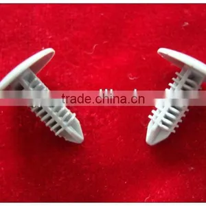 Customized Plastic Rivet thumbnail-1