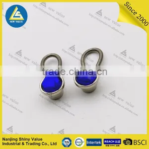 Manufacturer Directly Supply Metal Button Extenders With Beautiful Decoration Diamond in Individual Package thumbnail-3