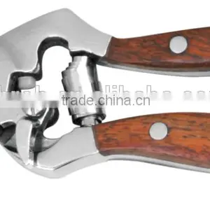 New Design Garden Tools Wooden Handle Forged Hand Pruner thumbnail-2