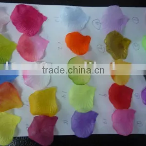 Silk Rose Petals thumbnail-1