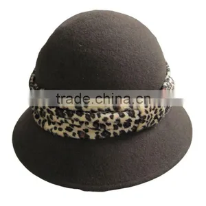 Felt Hat thumbnail-1
