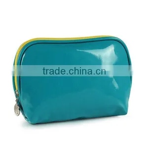 Pretty Looking Leather Makeup Bag thumbnail-1
