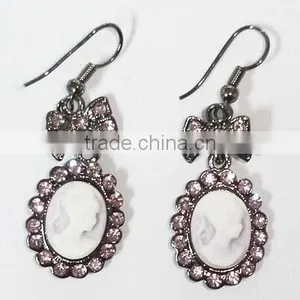 Fashion Earring With Women Picture Pendant thumbnail-1