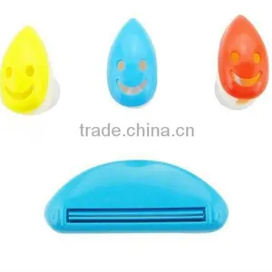 Smiling Face Toothbrush Holder thumbnail-2
