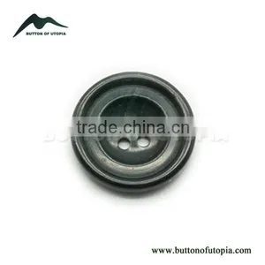 Horn Buttons 4 Holes thumbnail-1