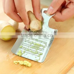 CY140 Stainless Steel Nonslip Handle Ginger Garlic Grater Shredder thumbnail-2