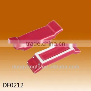 China Supplier New Premium Custom Glazed Ceramic Chopsticks Rest, Holder thumbnail-1