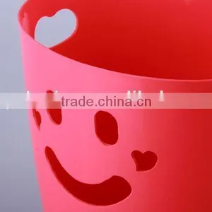 Hollow Out Smiling Face Plastic Trash Can Household Garbage Can/Rubbish Bin thumbnail-3