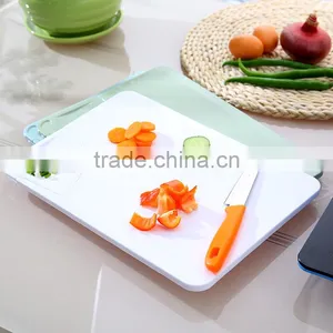 Multi-function Plastic Two-in-one Cutting Board thumbnail-1