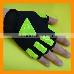 Glow In The Dark Road Safety Gloves thumbnail-4