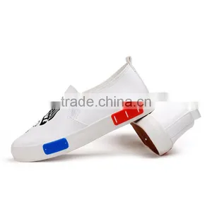 Hot Selling Ladies pu Leather Slip on Shoes Women Platform Shoes 2017 China Market thumbnail-2