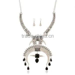 2016 Simulated Diamond Fashion Semicircle Necklace Exaggerated Metallic Jewelry Set thumbnail-6