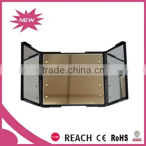 Three Side Plastic LED Lighted Traveling Make up Mirror thumbnail-1
