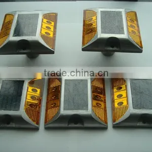 Factory Supplier Road Stud thumbnail-1
