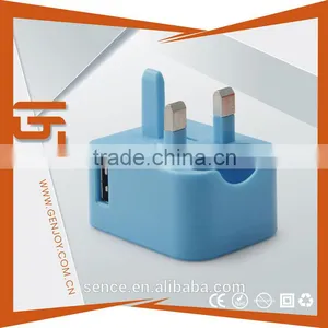 Universal Travel Adapter With USB Port Charger thumbnail-3