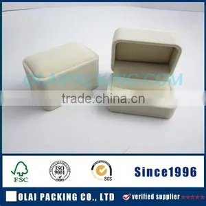 High Quality Velvet Double Ring Box Wholesale thumbnail-1