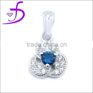 Wholesale 925 Silver Tiny Flower Pendant in Silver thumbnail-1