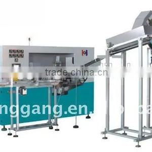 PET Blow Molding Machine With Handle Pre-insert thumbnail-1