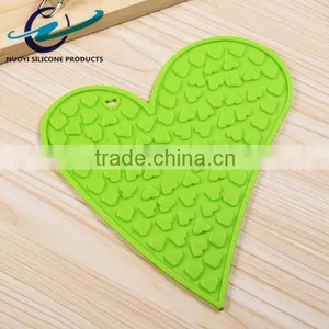 Heat Resistant Love Heart Shape Slate Silicone Mat thumbnail-1