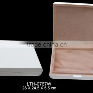 Lacquer Finish Wooden Gift Box thumbnail-1