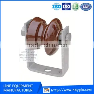 D-bracket Shackle Insulator/BSstandard Glazed Ceramic Shackle Insulator/ China Manufacturer thumbnail-2