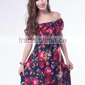 Vintage Type Fashion Design Full Size Mature Ladies Rose Flower Fancy Dress thumbnail-3