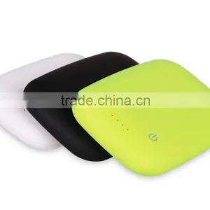 Compact Designed Qi-Compliant Inductive Charger With Built-in 4000mAh Battery Pack For Smartphones Tablets MP3...... thumbnail-1