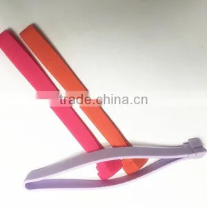 Wholesale Eco-friendly Custom Made Design Silicone Lanyard for Water-drinking Bottle thumbnail-1